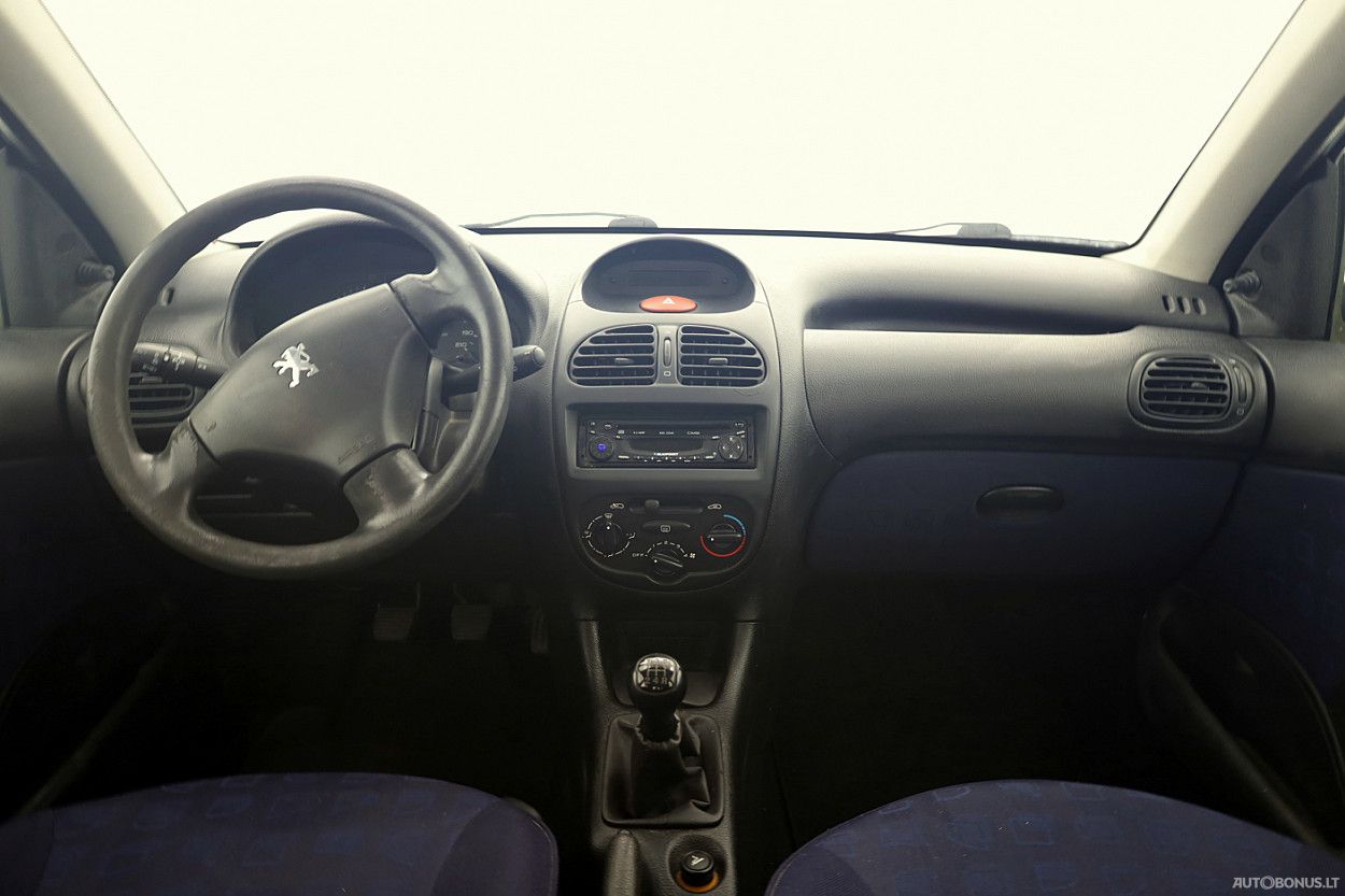 Peugeot 206 | 4