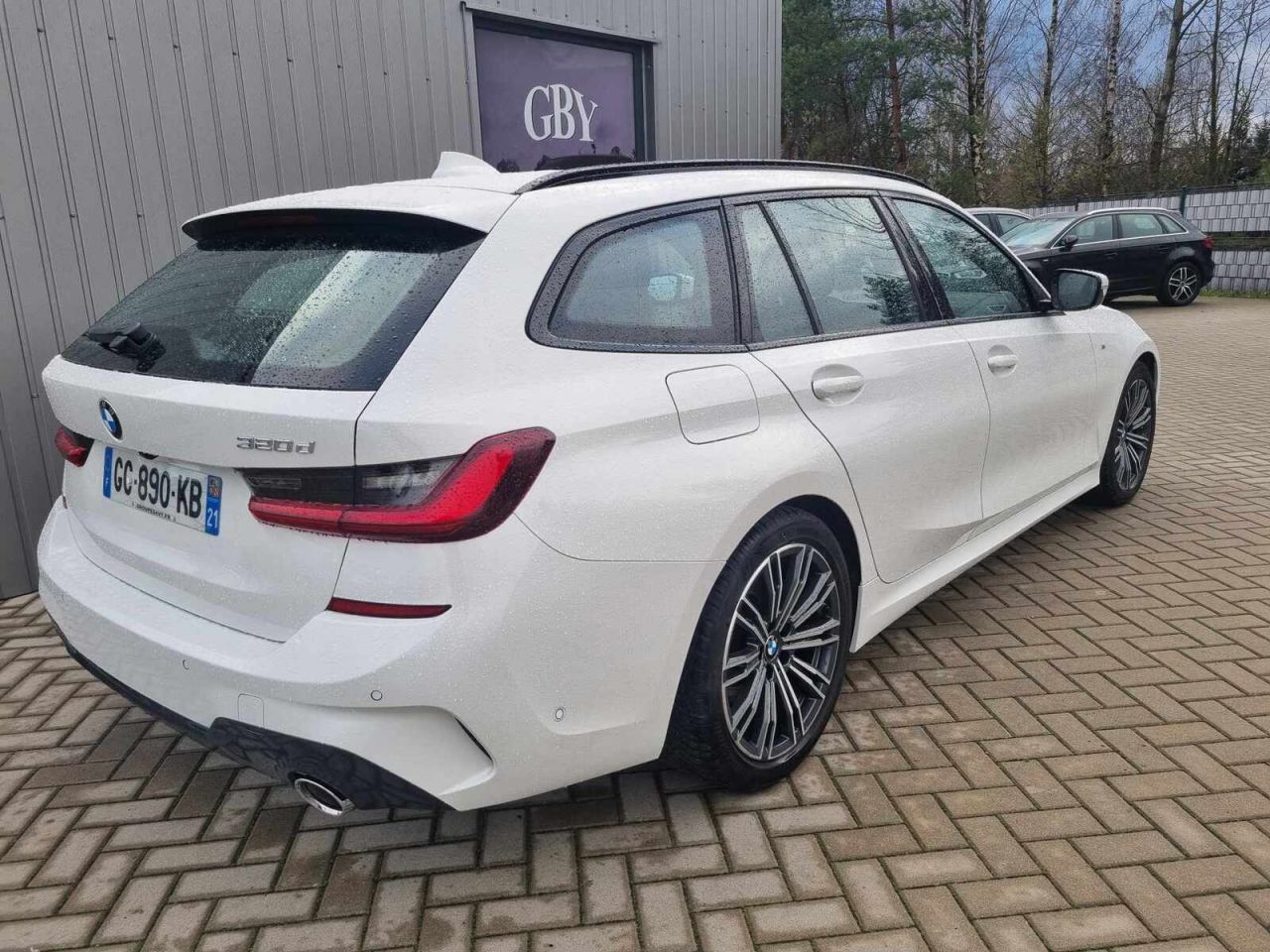 BMW 320 | 4