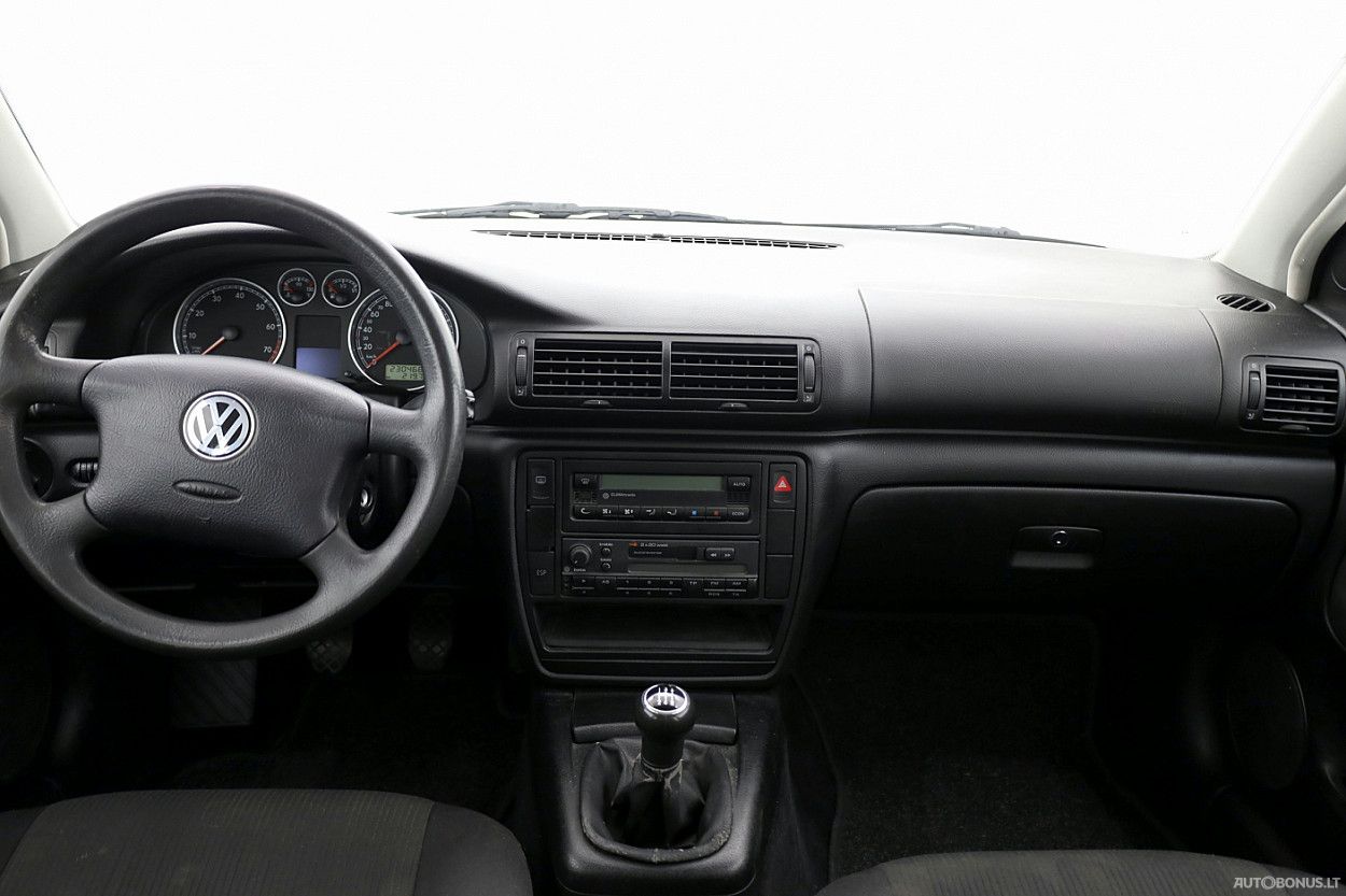 Volkswagen Passat | 4