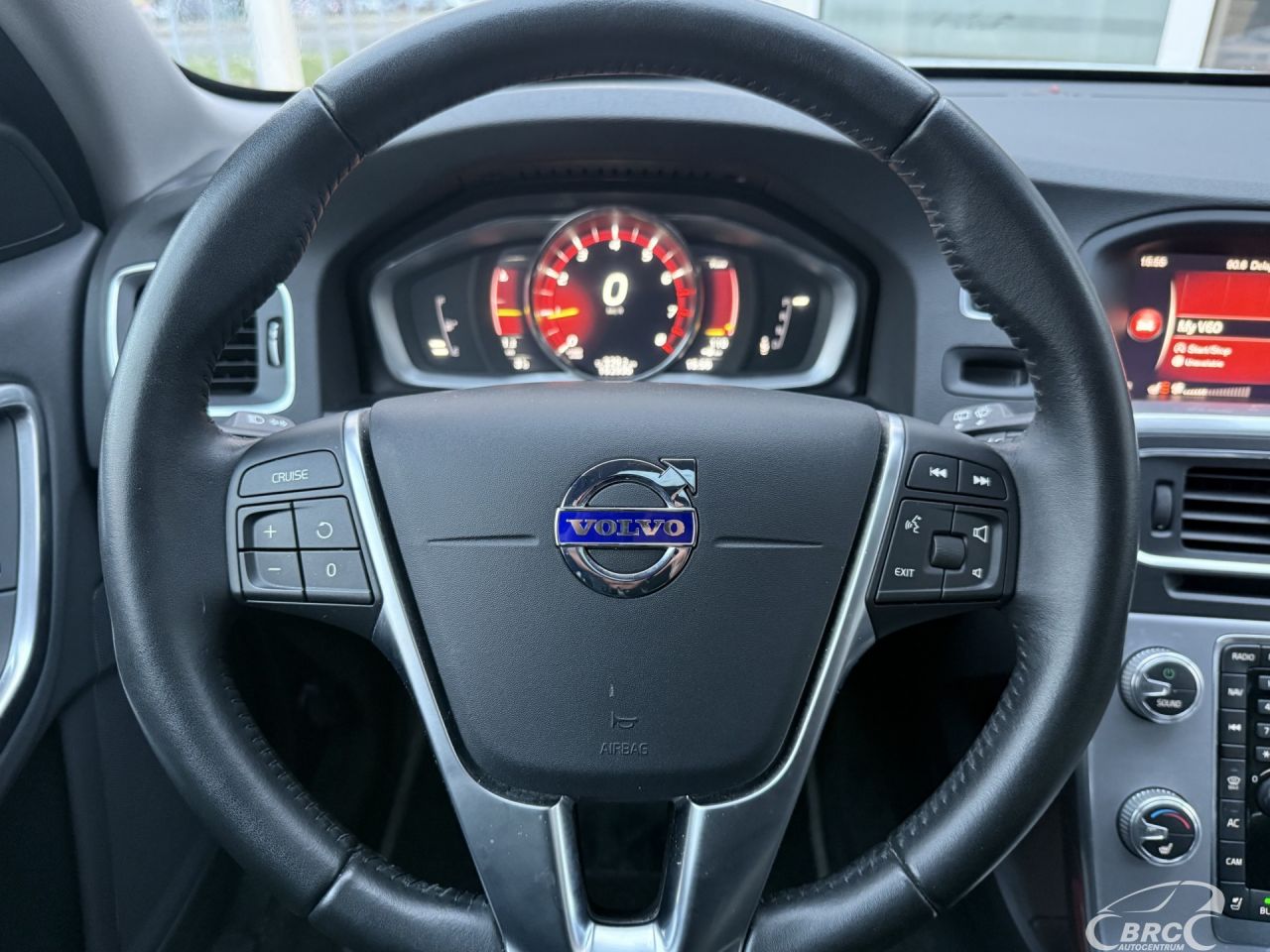 Volvo V60 | 15