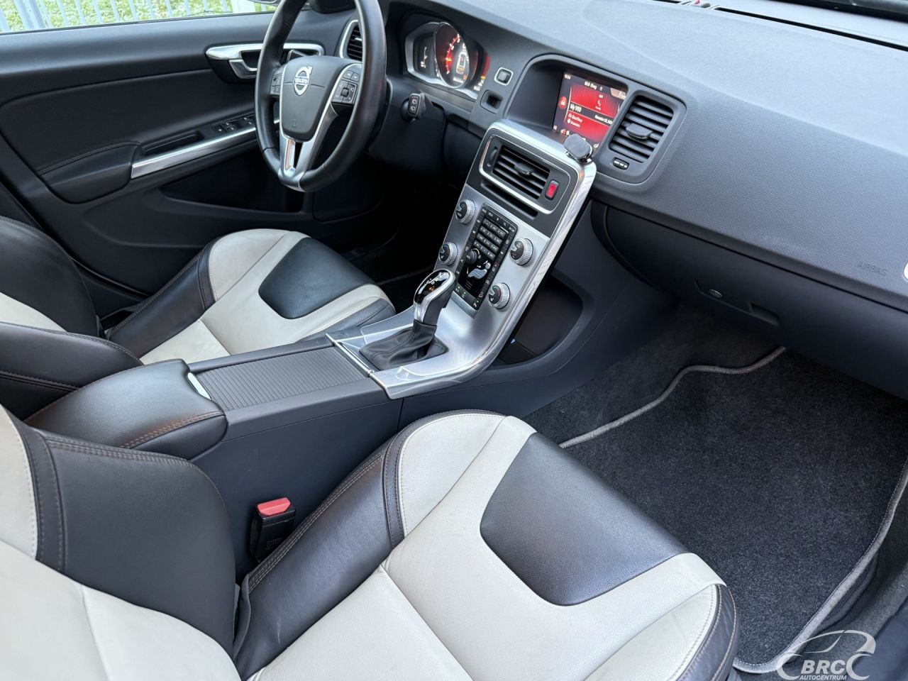 Volvo V60 | 4