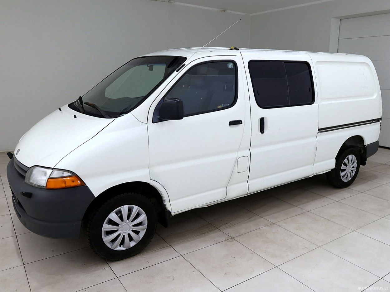 Toyota Hiace | 1