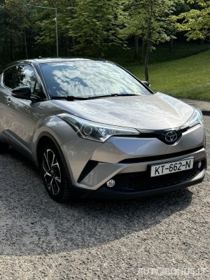 Toyota C-HR, 1.8 l., Внедорожник