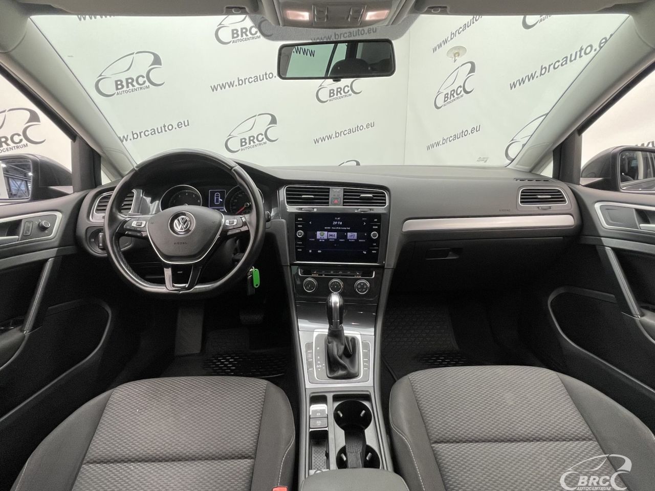 Volkswagen Golf | 4