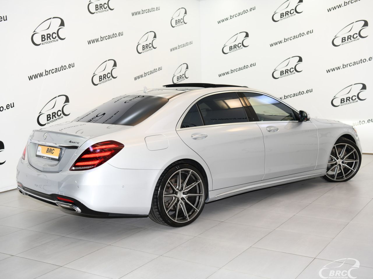 Mercedes-Benz S560 | 1