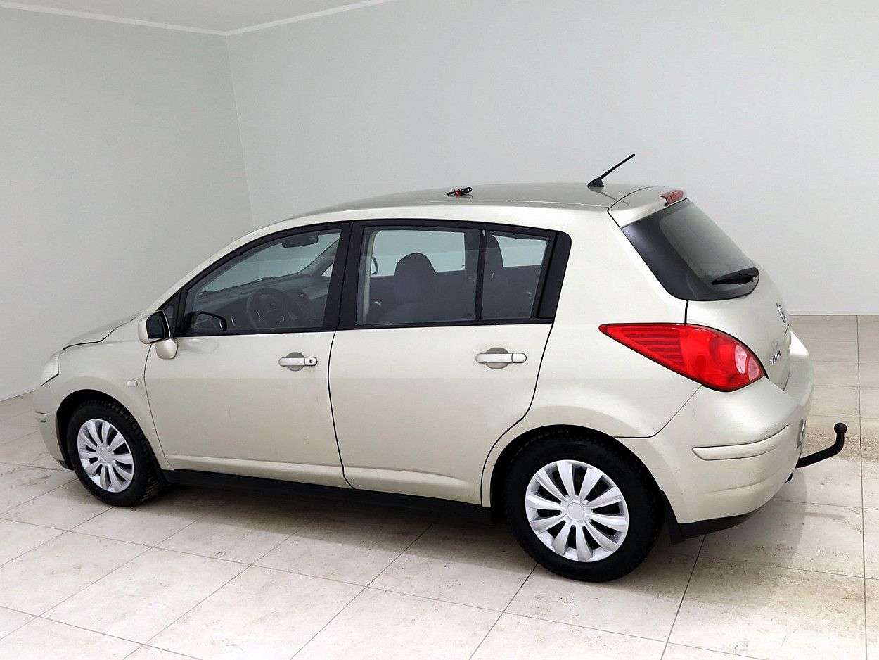 Nissan Tiida | 3