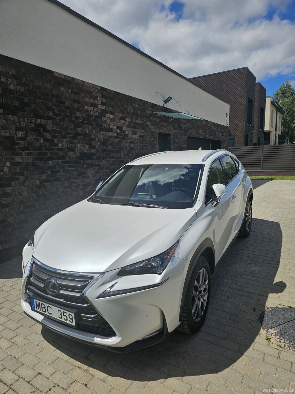 Lexus NX 300h