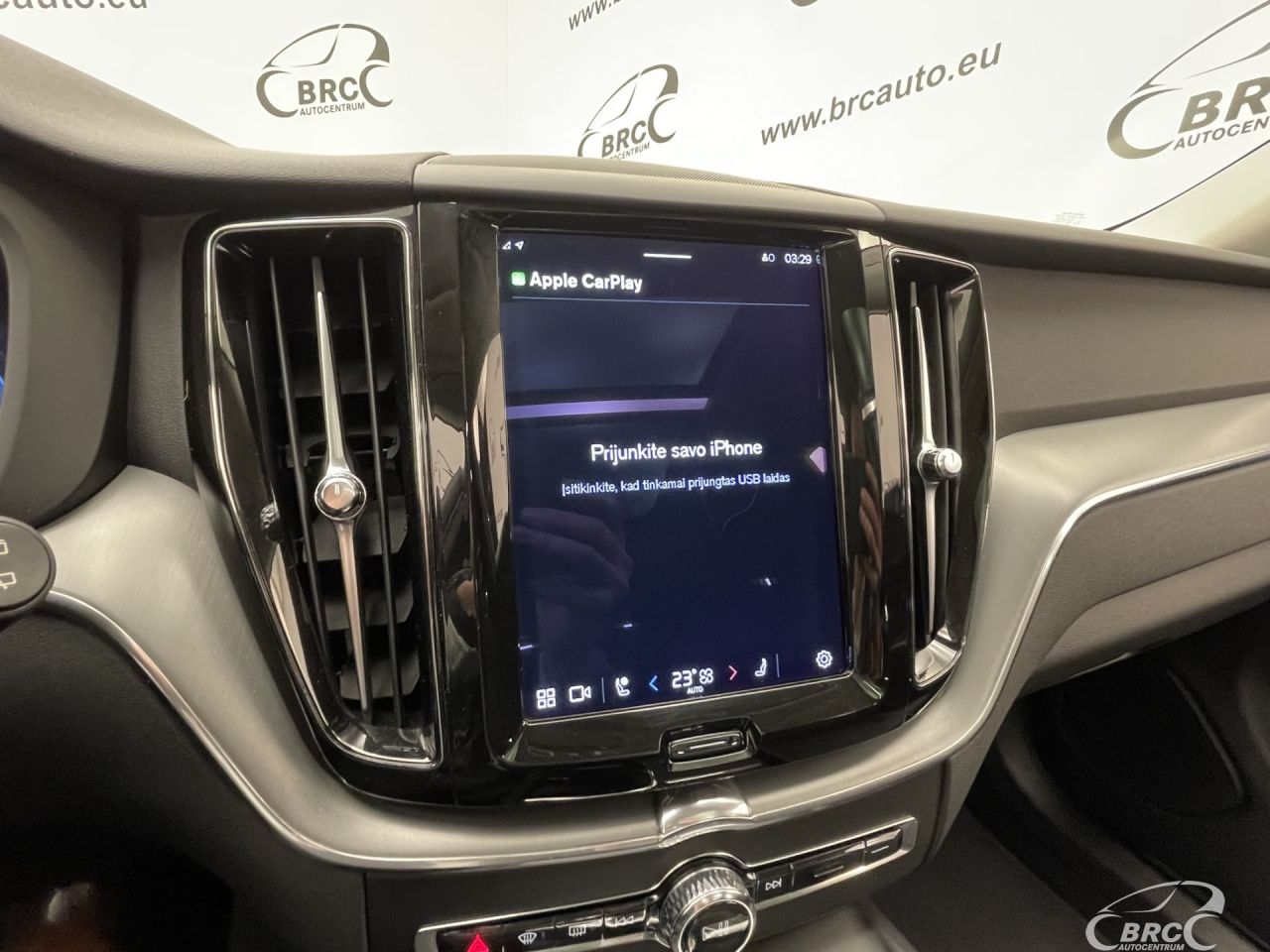 Volvo XC60 | 33
