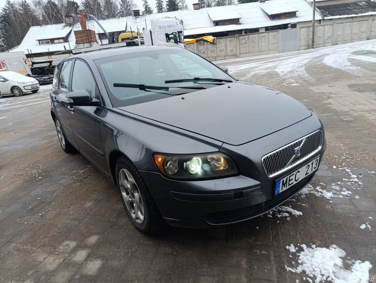 Volvo V50