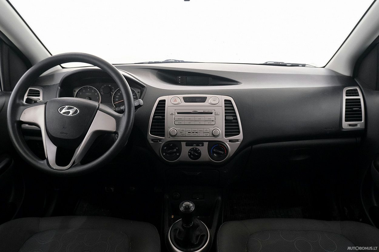 Hyundai i20 | 4