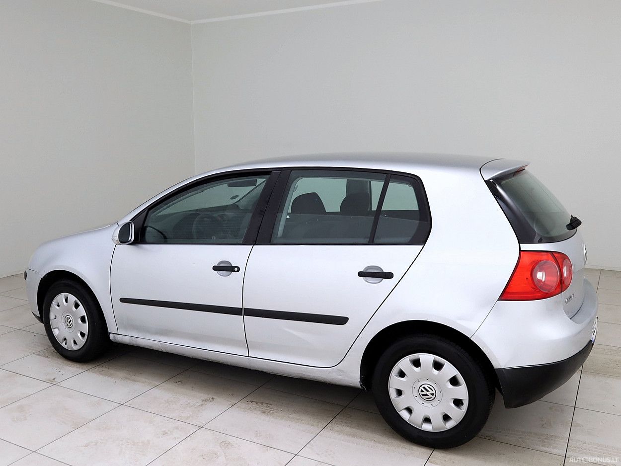 Volkswagen Golf | 3