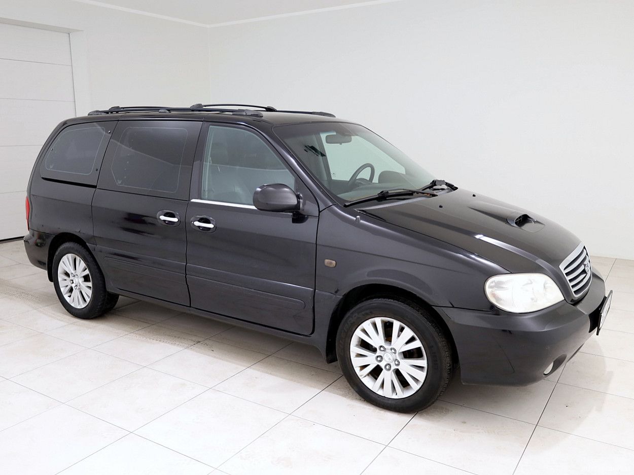 Kia Carnival