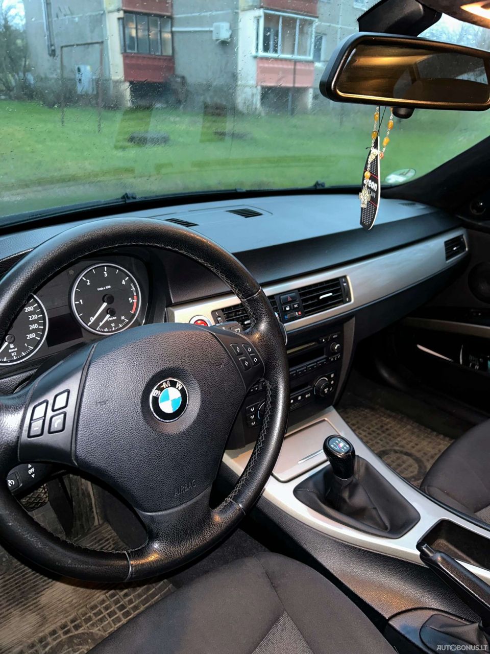 BMW 320 | 11