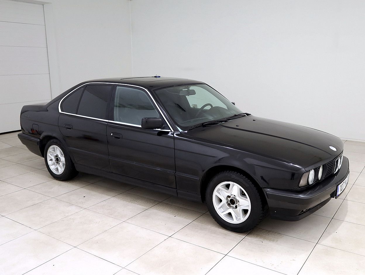 BMW 520 | 4