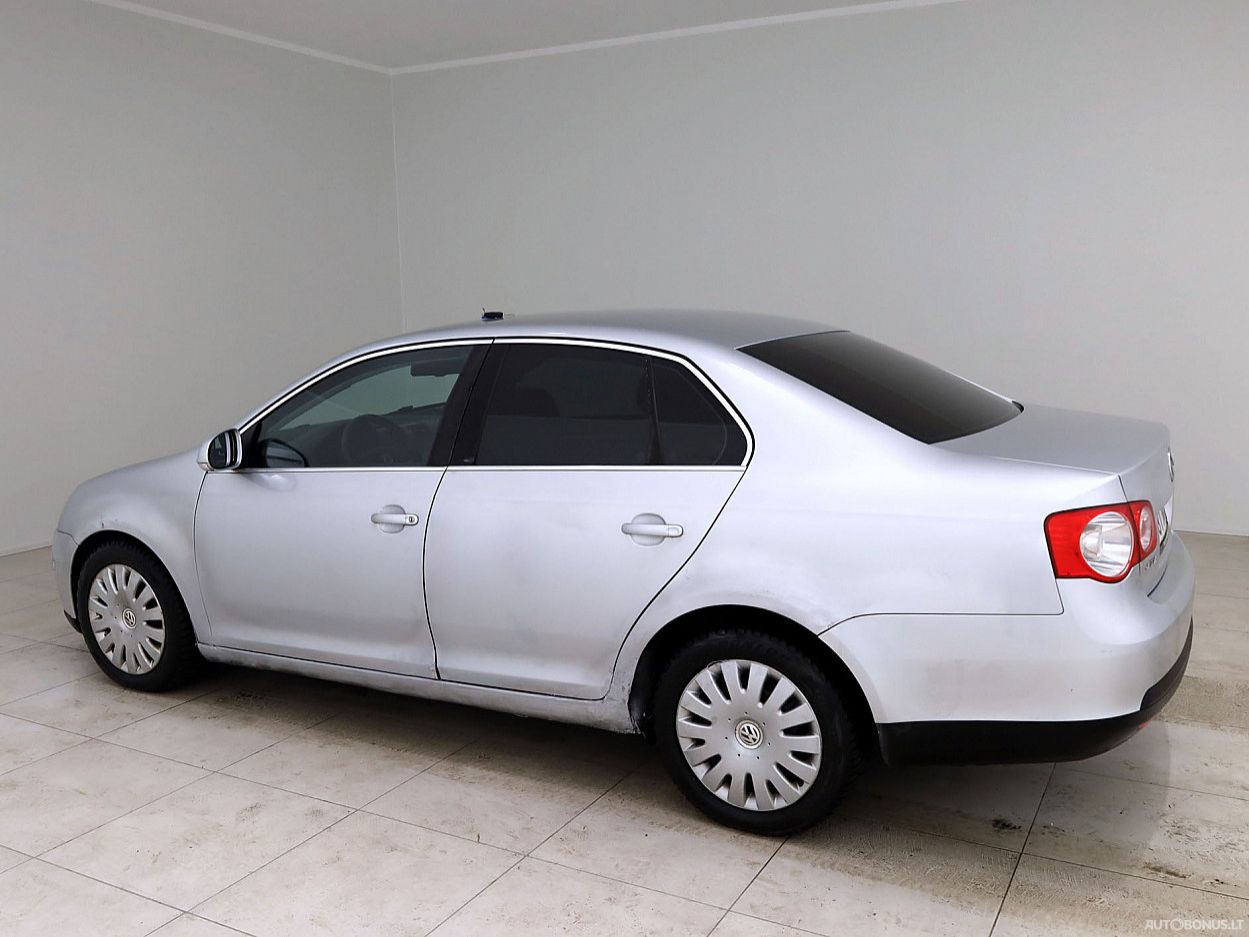 Volkswagen Jetta | 3