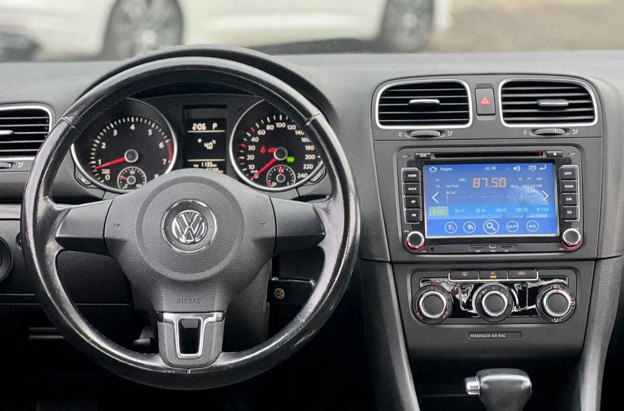 Volkswagen Golf | 5