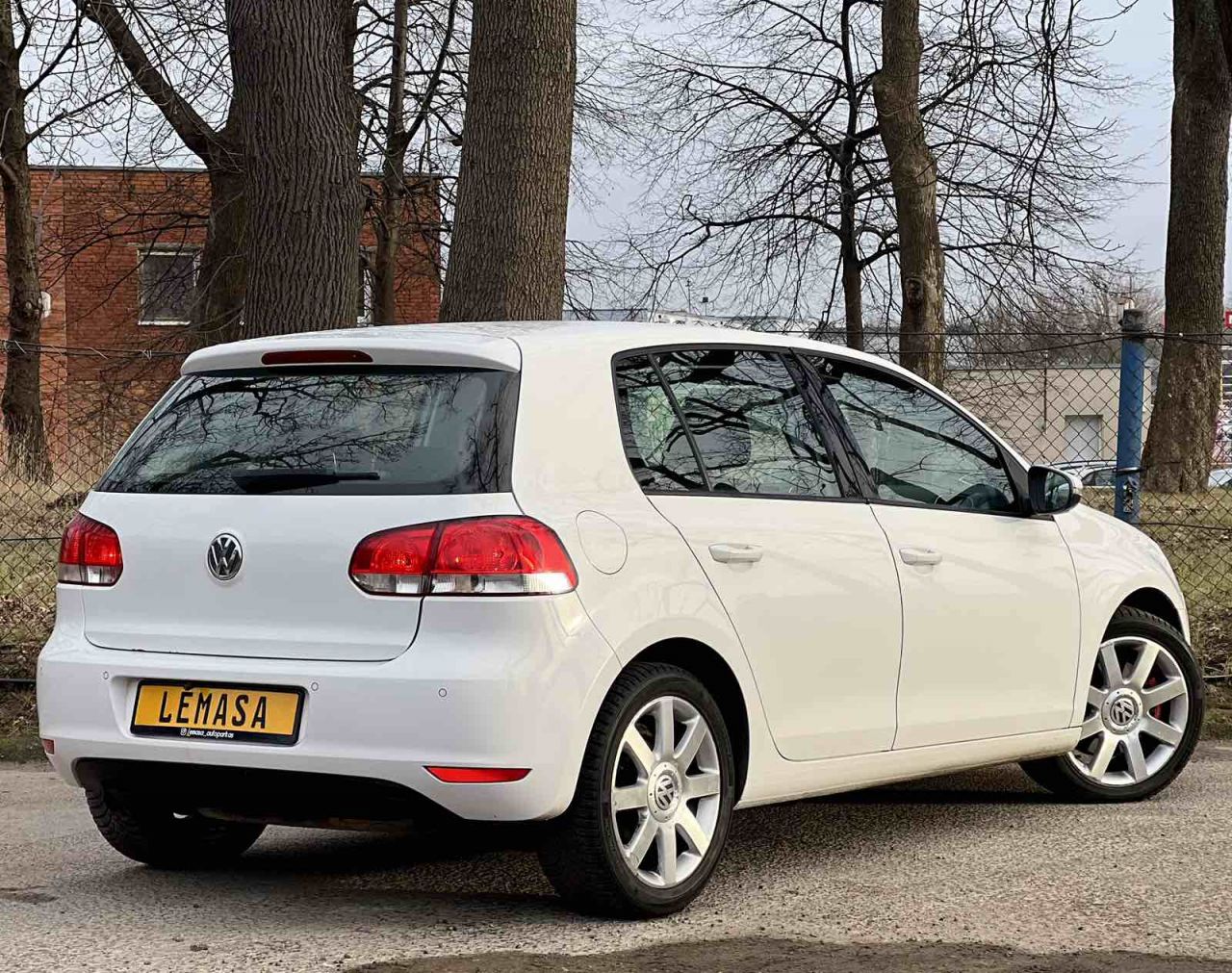 Volkswagen Golf | 2