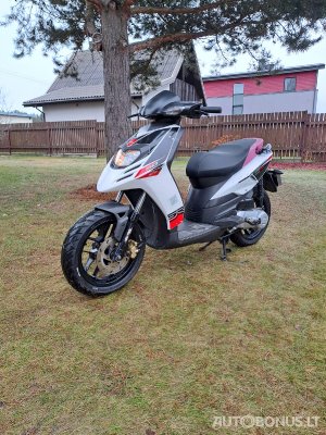 Aprilia SR, Mopedas/Motoroleris