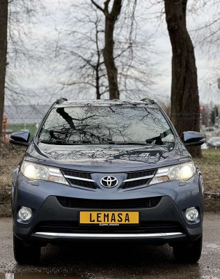 Toyota RAV4 | 1