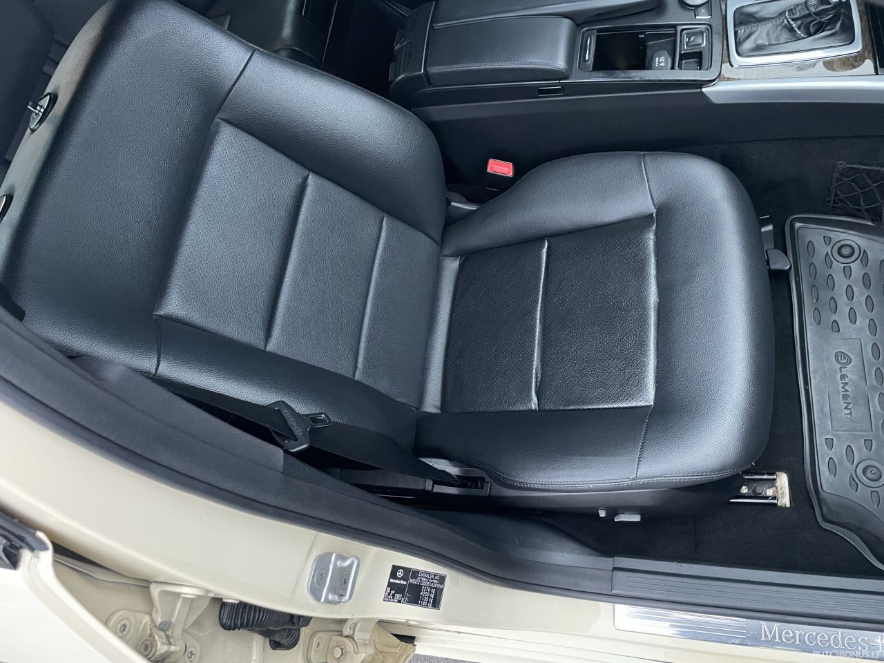 Mercedes-Benz E220 | 16