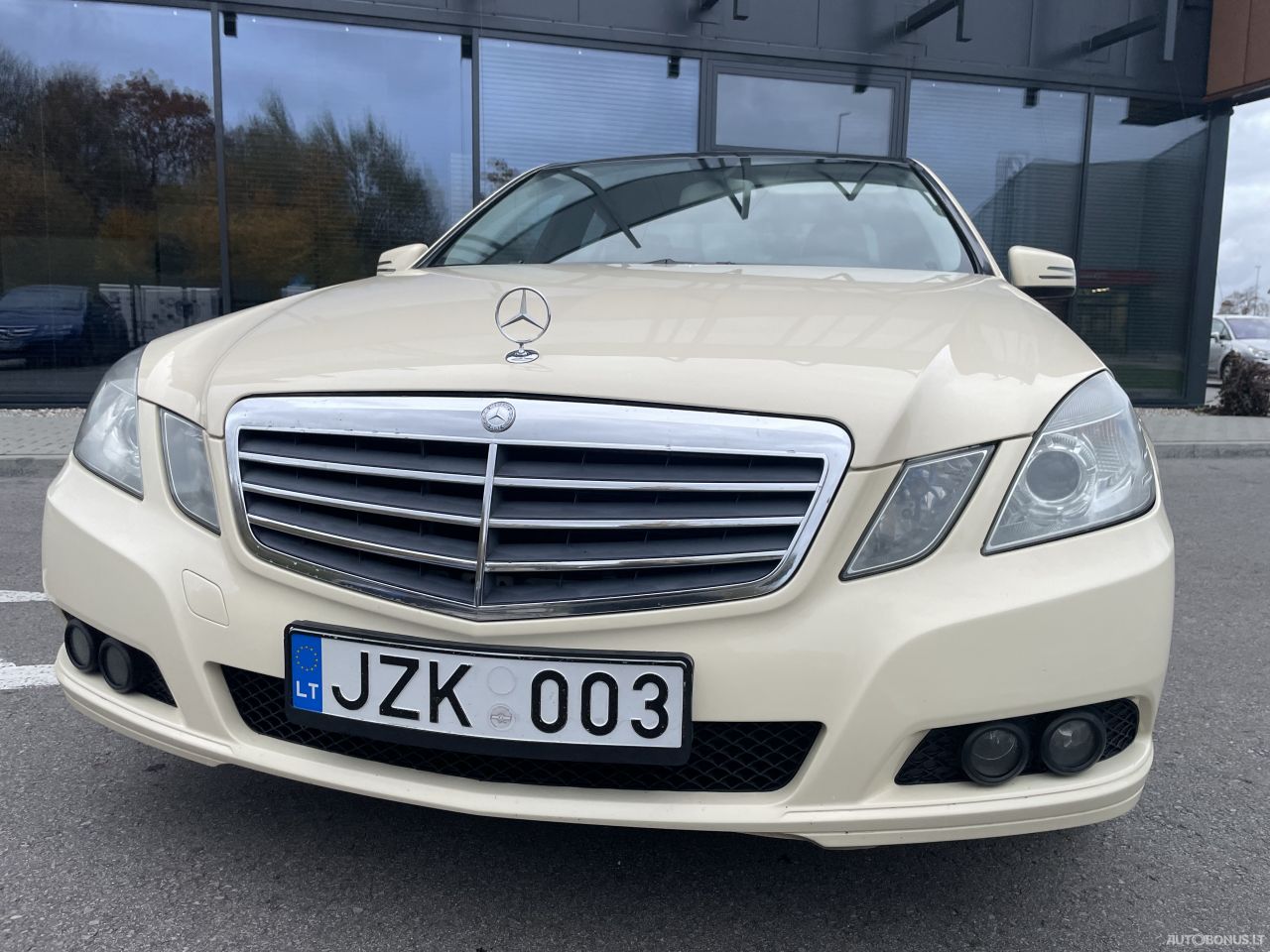 Mercedes-Benz E220 | 11