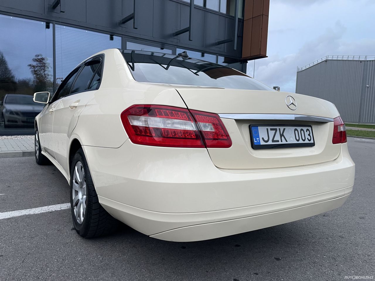 Mercedes-Benz E220 | 6