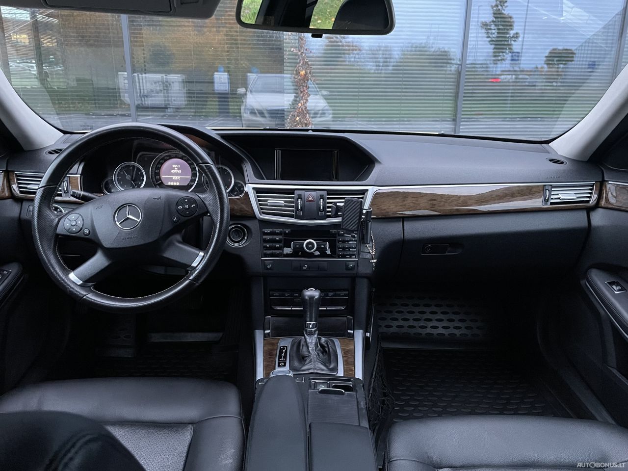 Mercedes-Benz E220 | 15