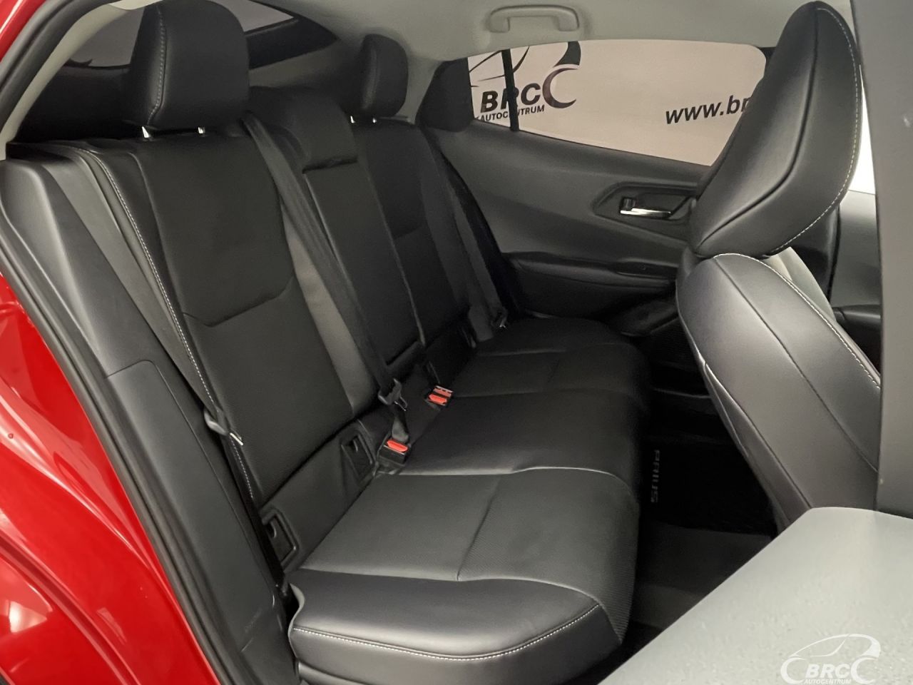 Toyota Prius | 10