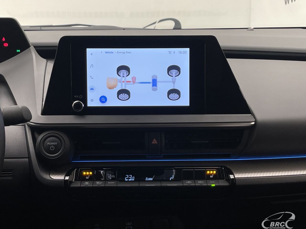 Toyota Prius | 14