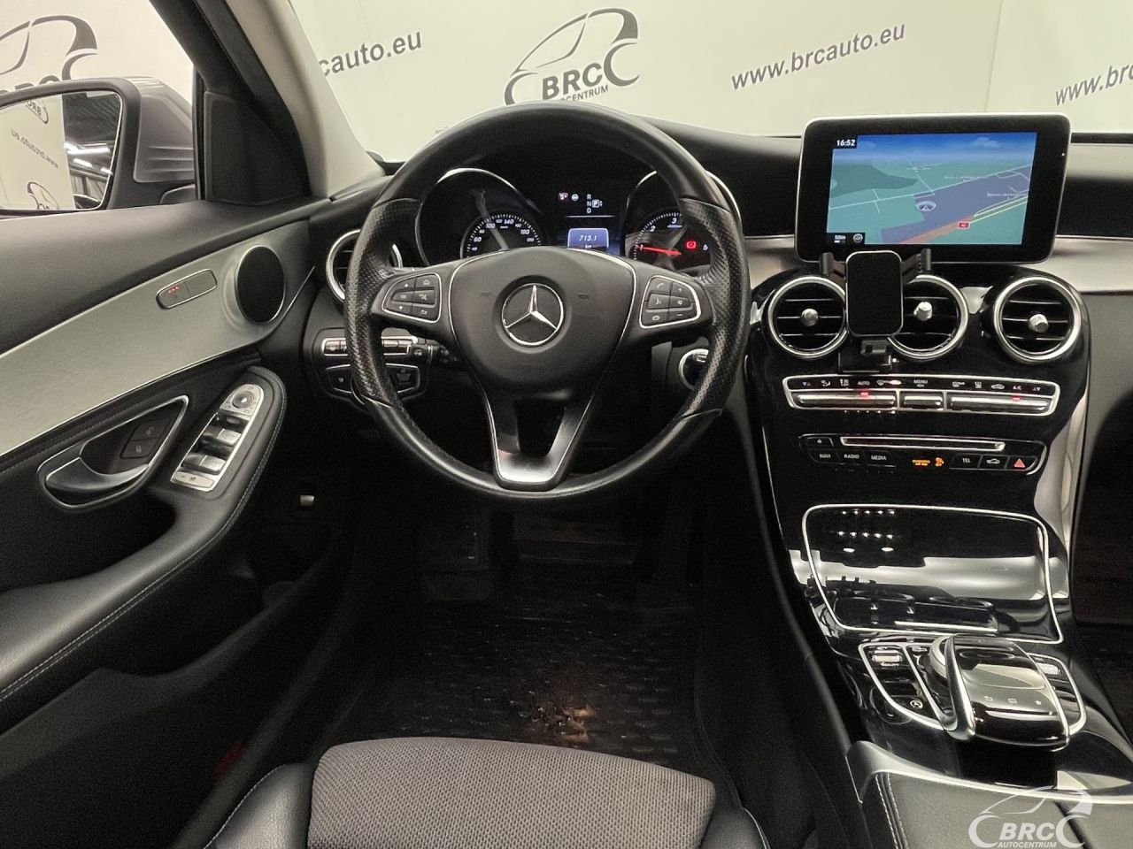 Mercedes-Benz C220 | 11