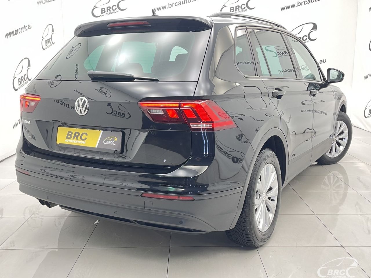 Volkswagen Tiguan | 37