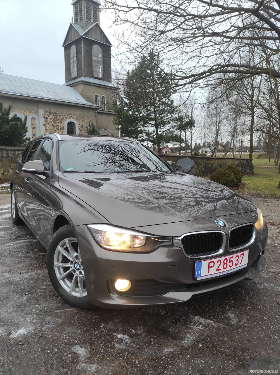 BMW 320