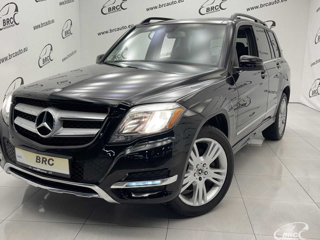 Mercedes-Benz GLK350 | 36