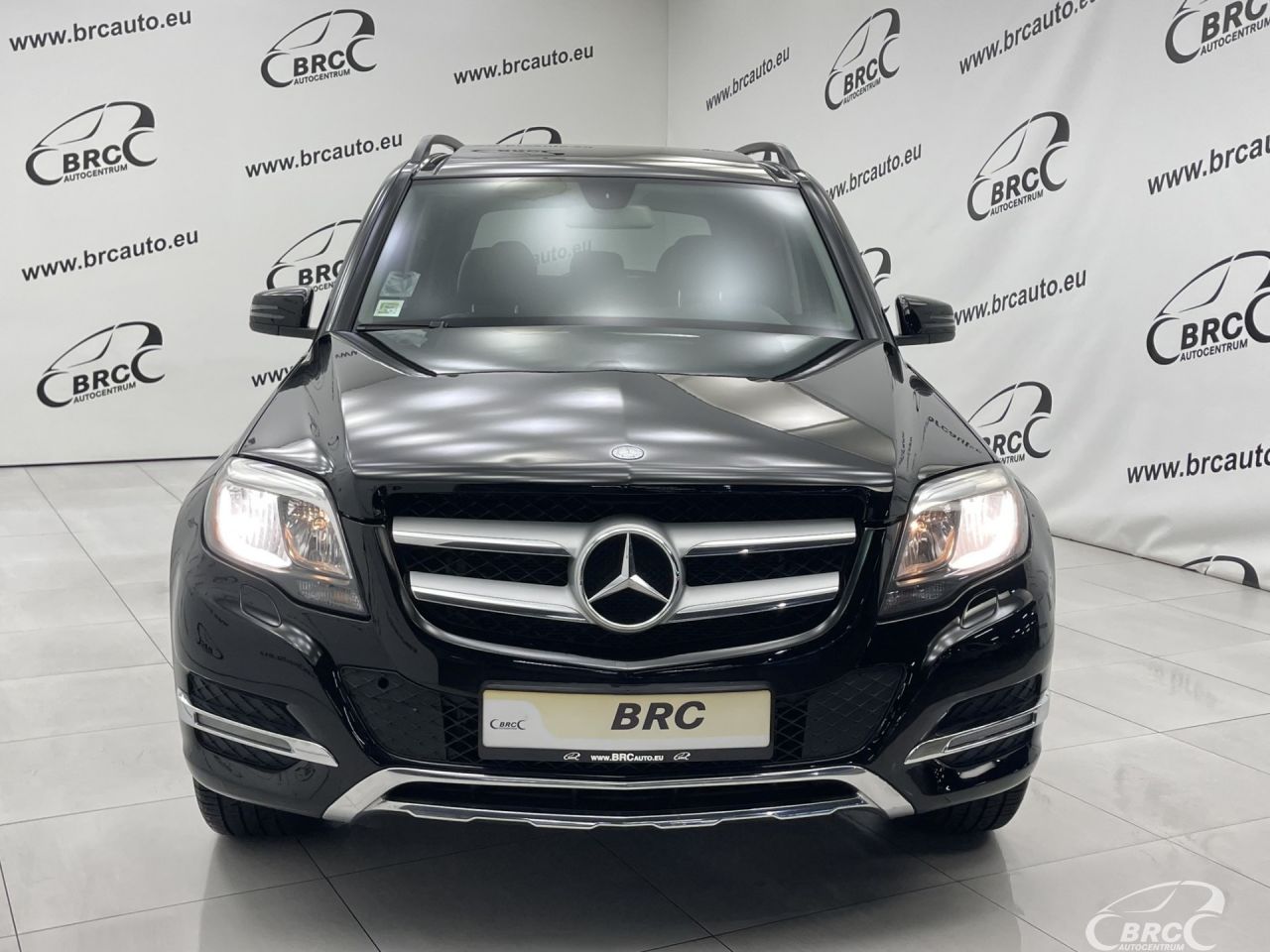 Mercedes-Benz GLK350 | 38