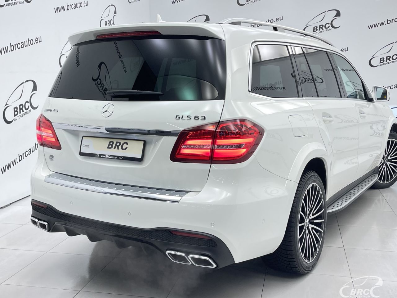 Mercedes-Benz GL550 | 49