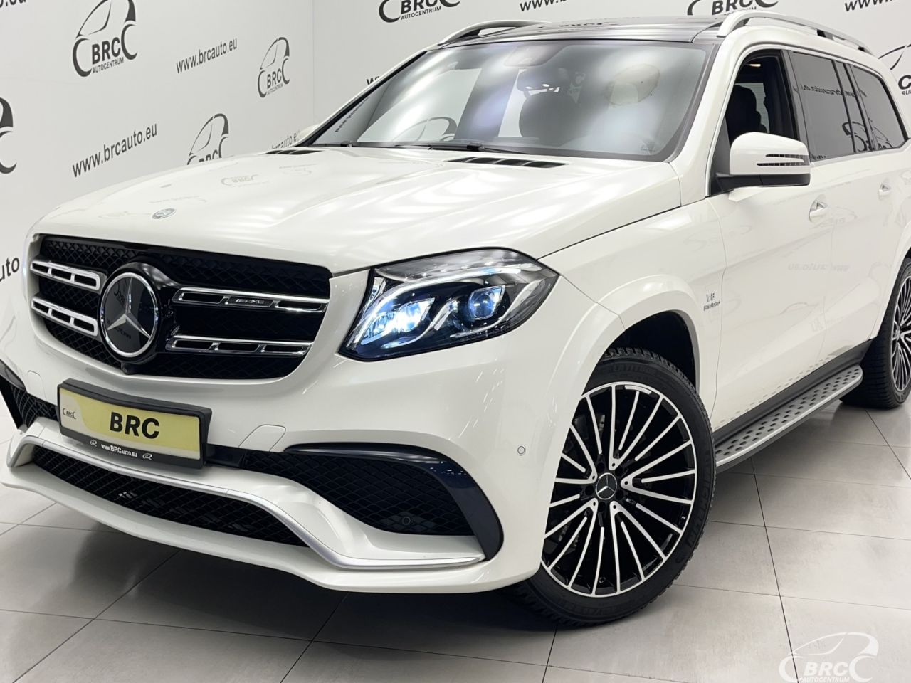 Mercedes-Benz GL550 | 48