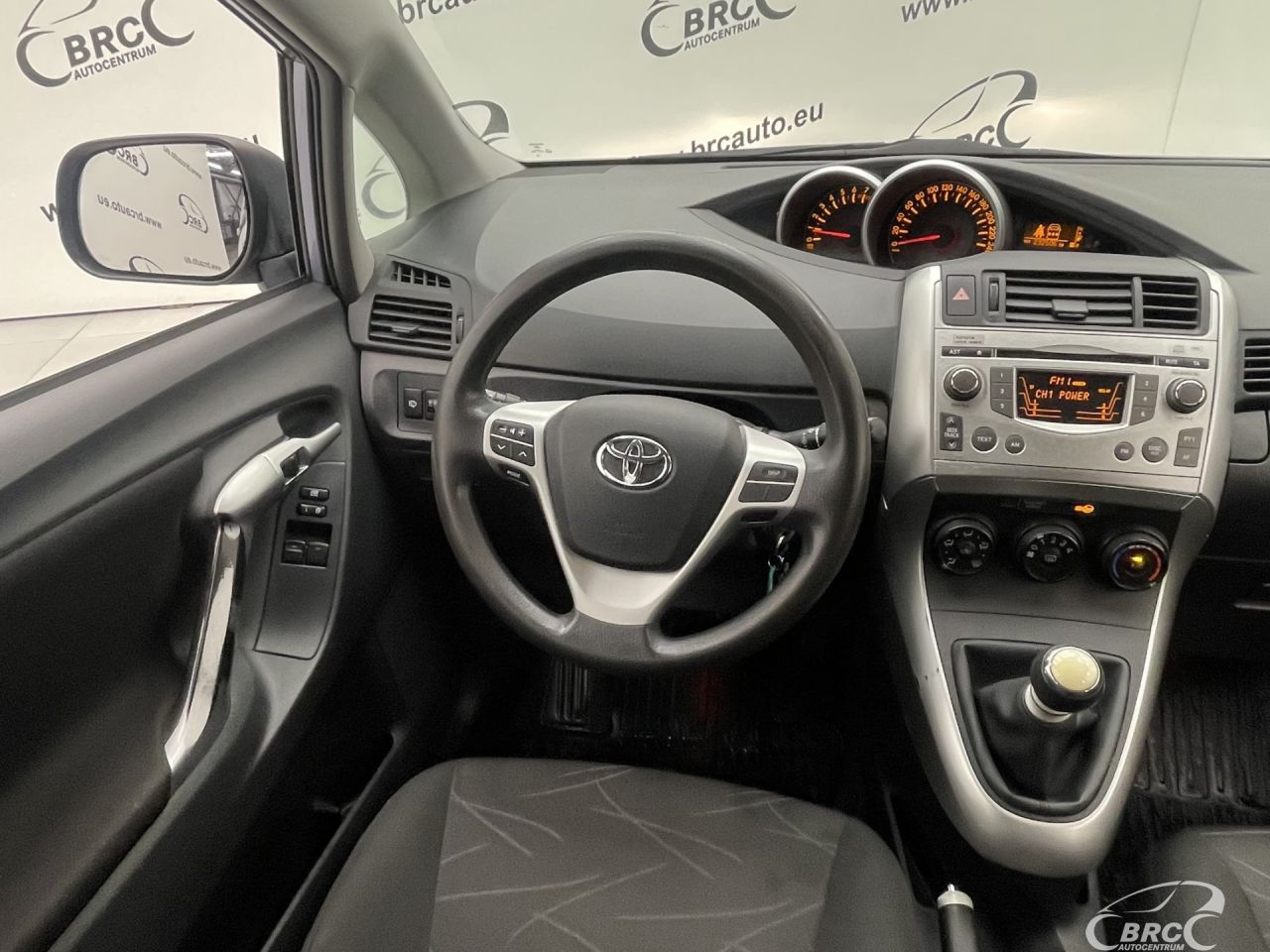 Toyota Verso | 10