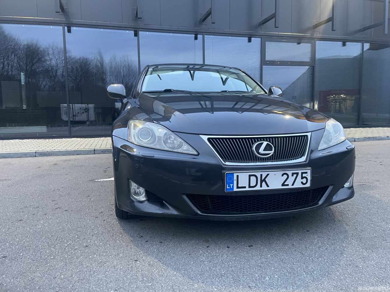 Lexus IS 220 | 3