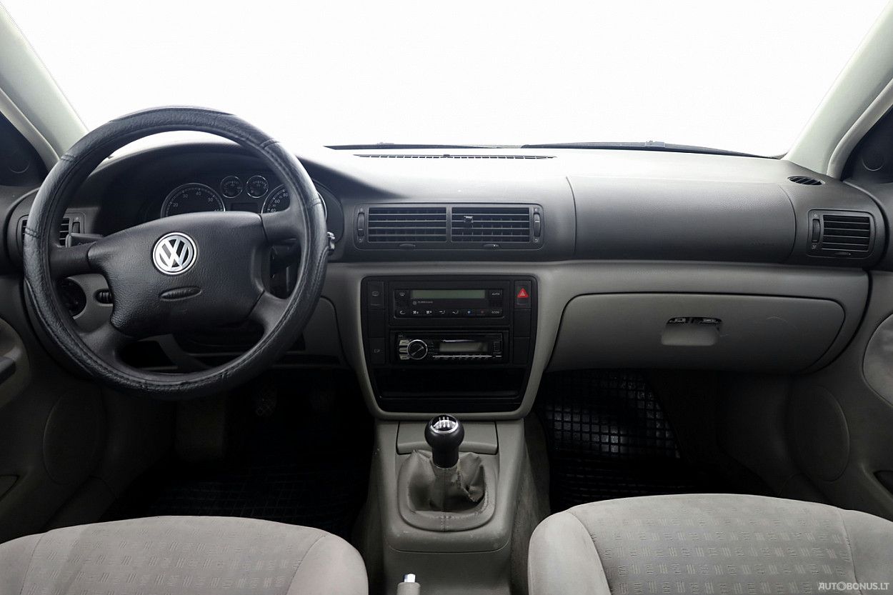 Volkswagen Passat | 4