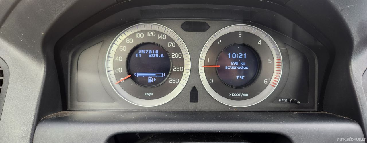 Volvo XC60 | 9