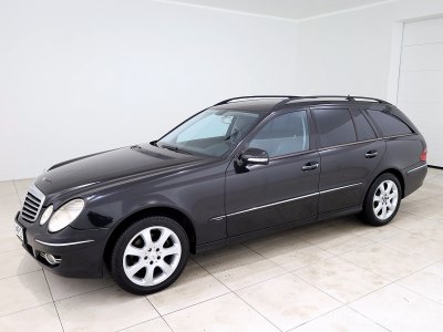 Mercedes-Benz E320 | 1