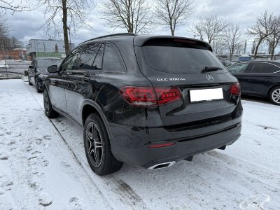 Mercedes-Benz GLC300 | 3