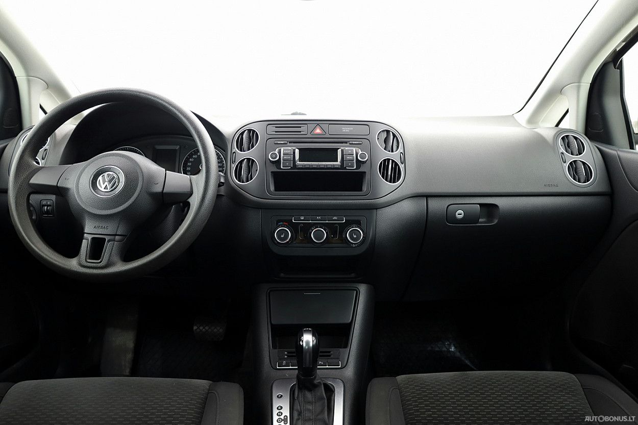 Volkswagen Golf | 4