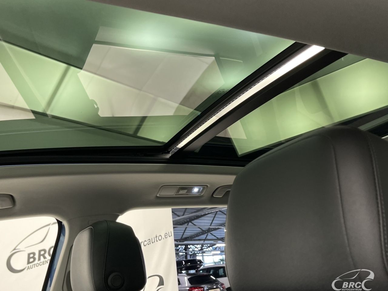 Volkswagen Tiguan | 23