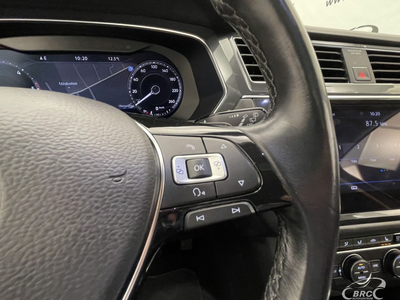Volkswagen Tiguan | 27