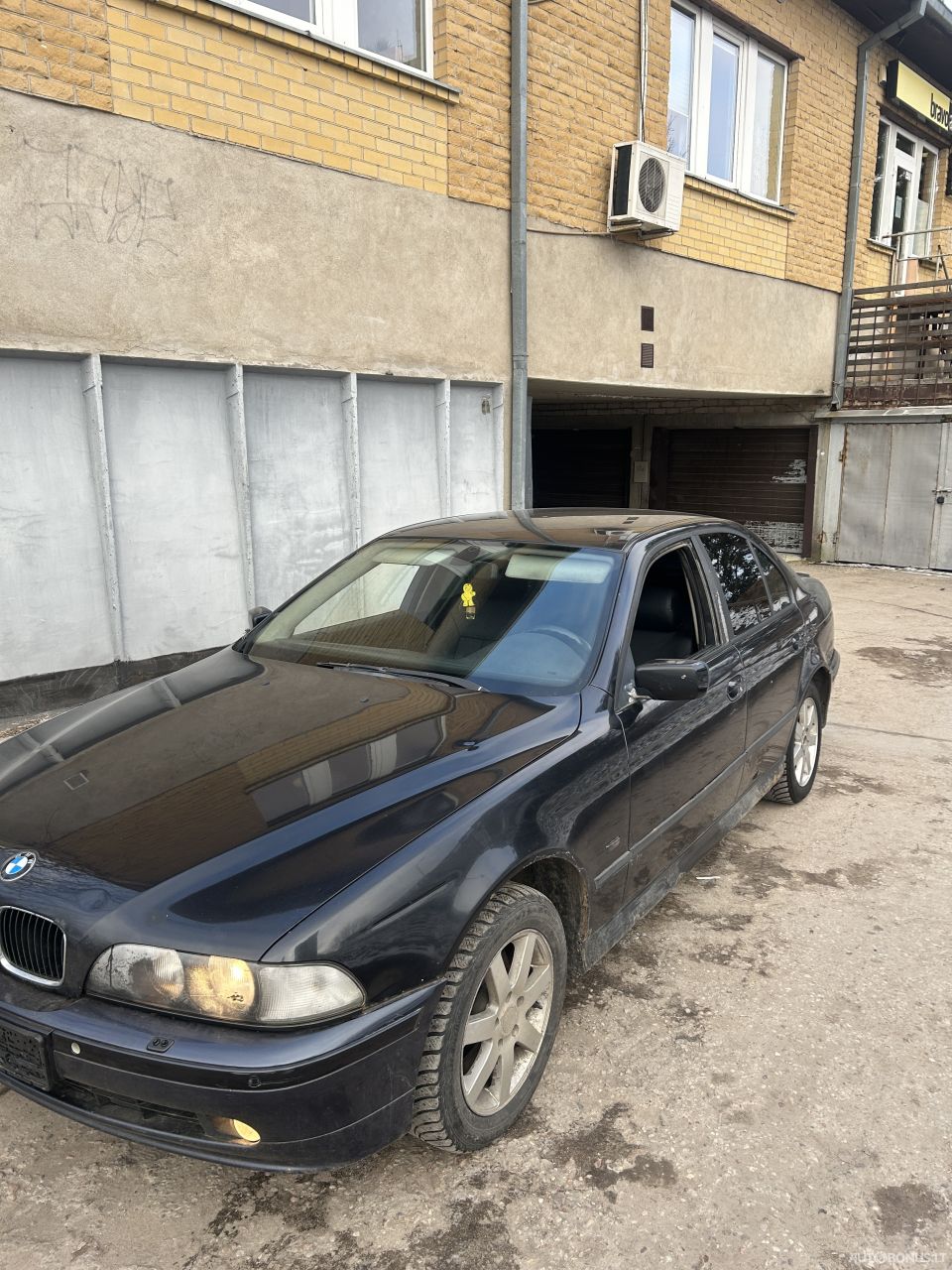 BMW 520 | 4