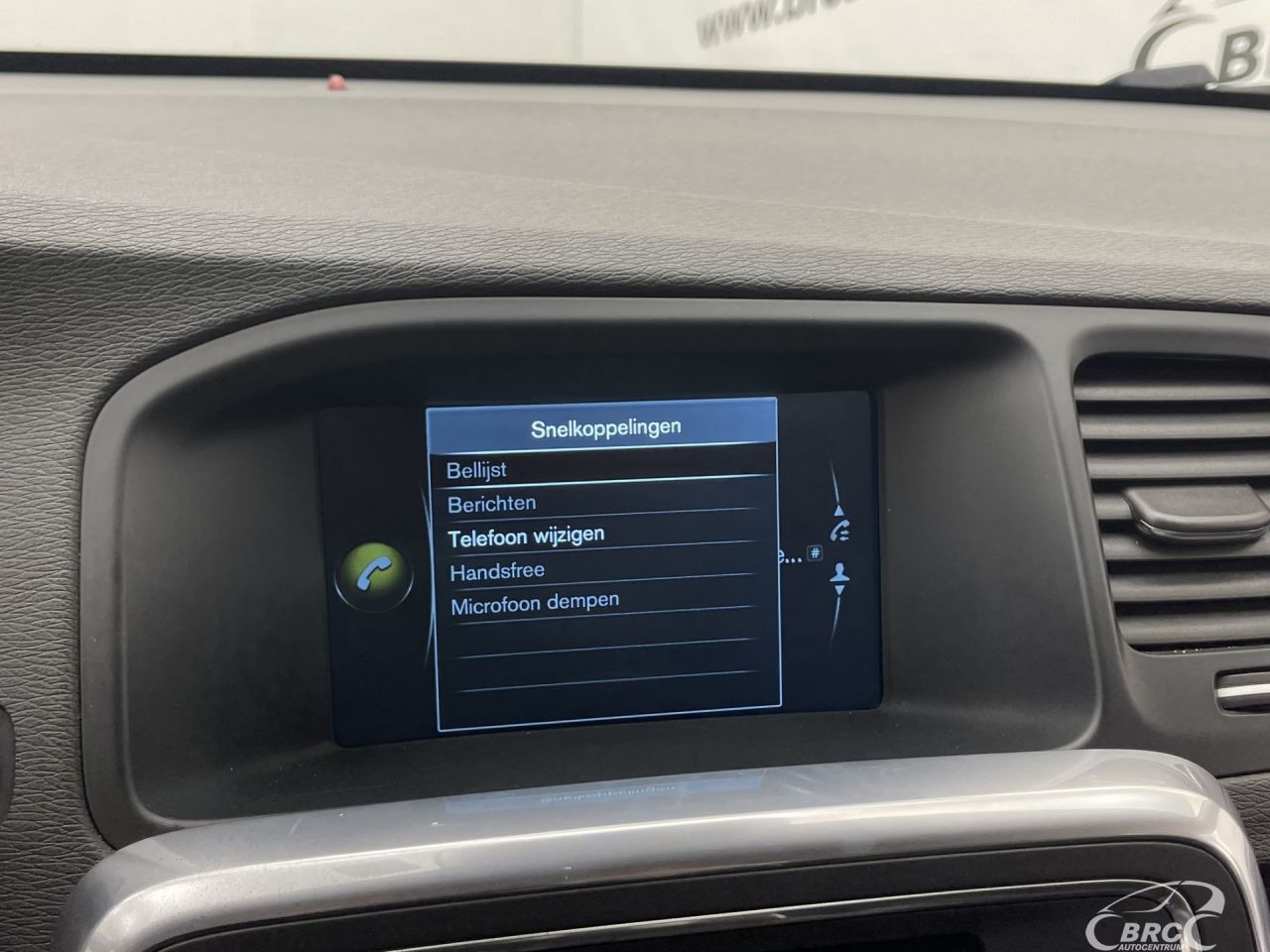 Volvo S60 | 32