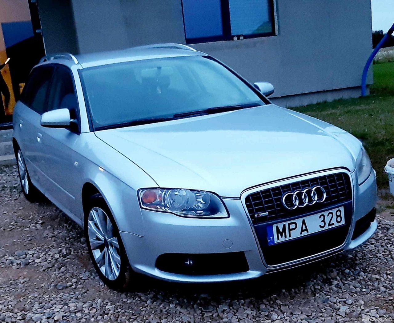 Audi A4 | 4