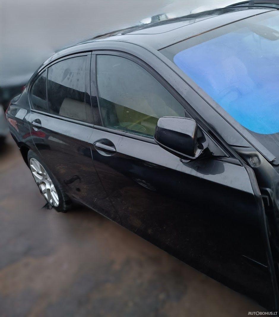 BMW 7 serija, Sedanas | 13