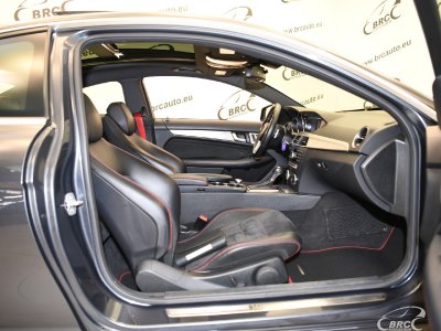 Mercedes-Benz C250 | 3